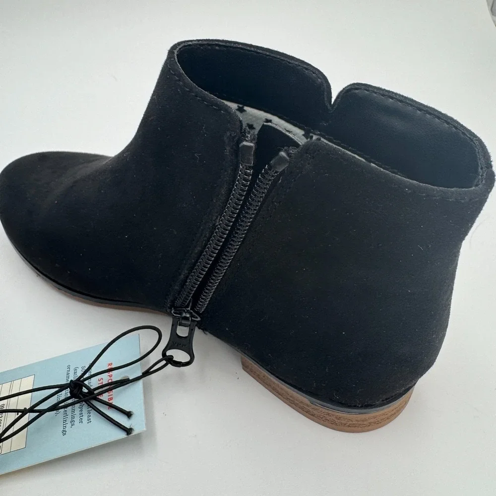 NIB Cat & Jack Girls Black Opal Zipper Boots Size 2 Kids Ankle Boot